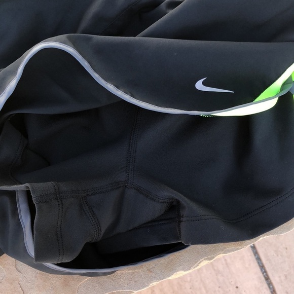 NIKE Dri Fit Running Shorts - Picture 5 of 7